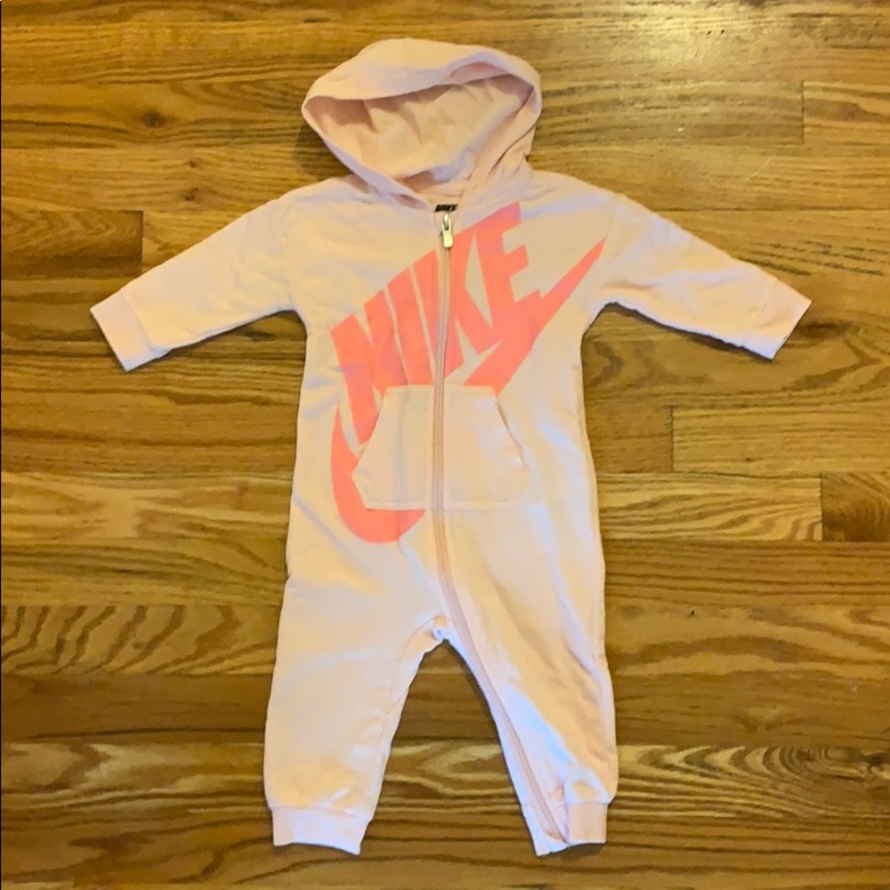 Baby jumpsuit